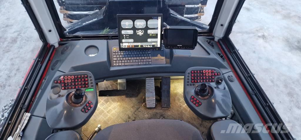 Komatsu 865 集运机