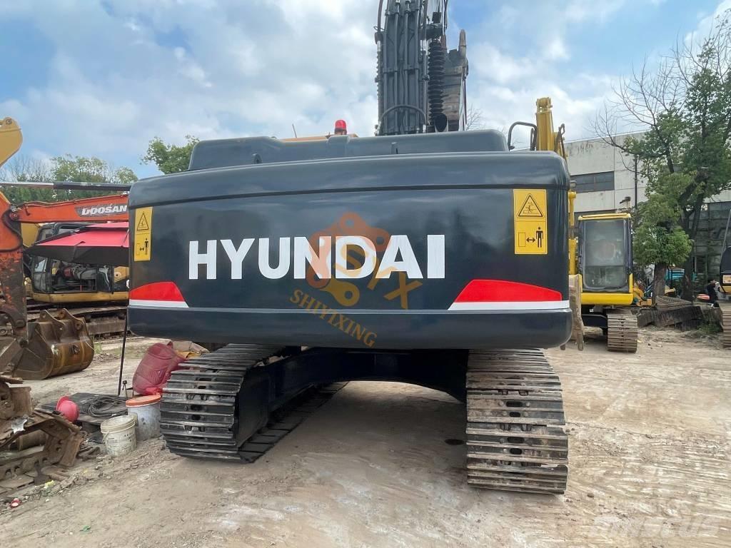 Hyundai 220 履带挖掘机