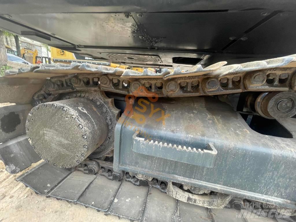 Hyundai 220 履带挖掘机
