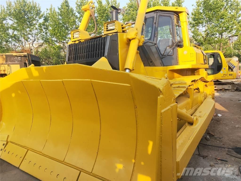 Komatsu D155AX-5 履带式推土机