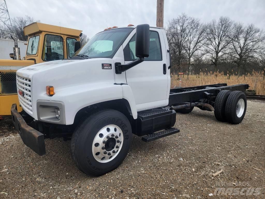 GMC C8500 平板车