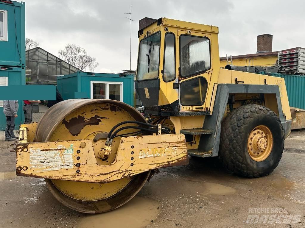 Bomag BW 213 D 单轮压路机