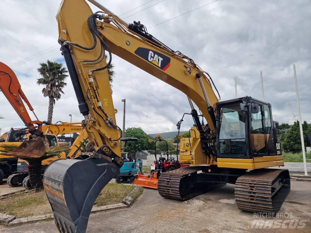 CAT 325 FL CR 履带挖掘机