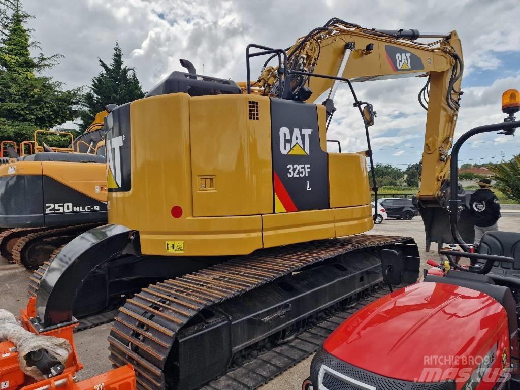 CAT 325 FL CR 履带挖掘机