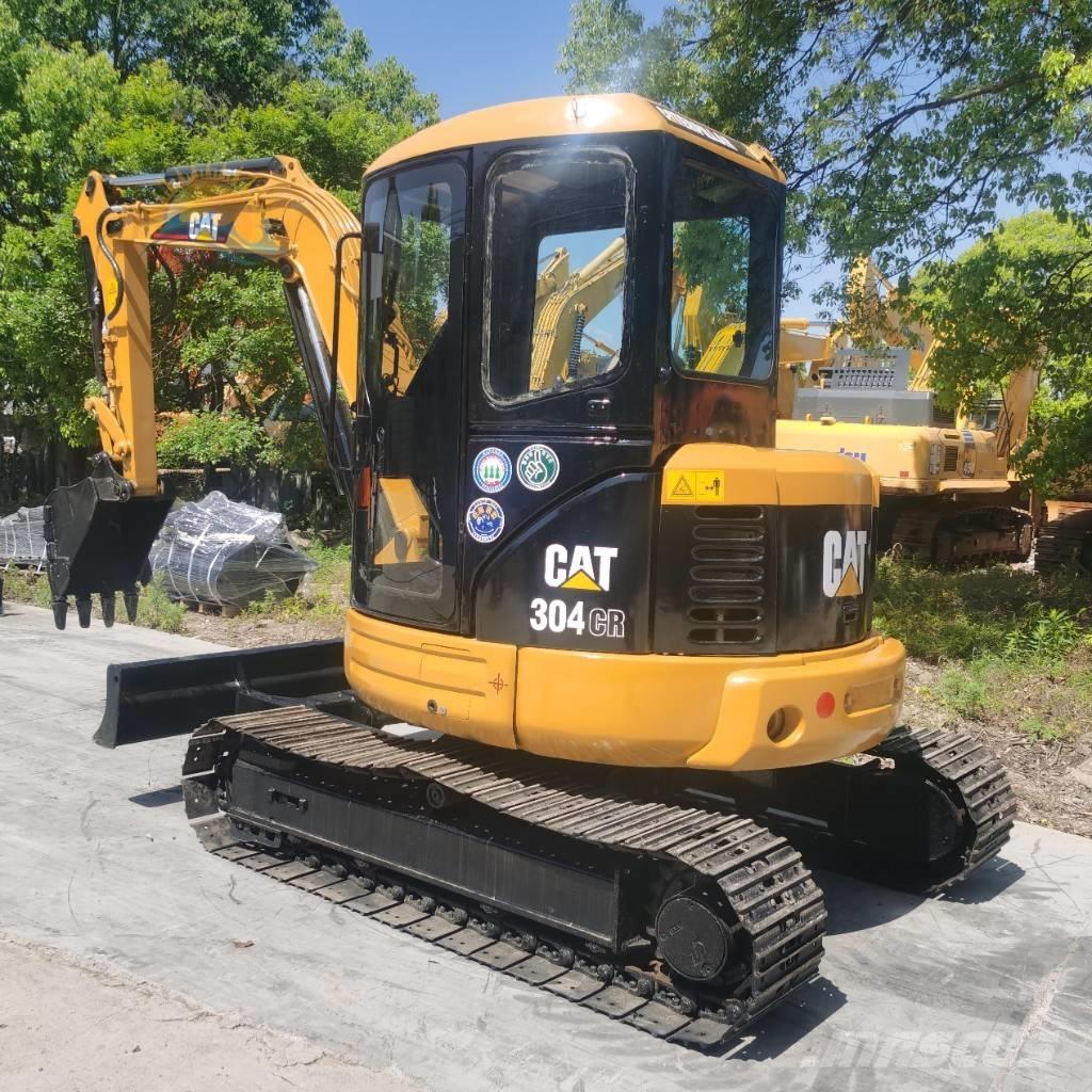 CAT 304 CR 小型挖掘机