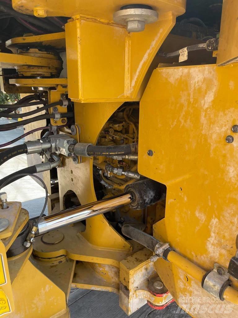 CAT 972M II 轮式装载机