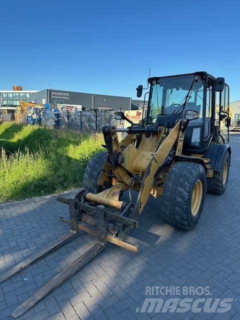 CAT 908 H 轮式装载机