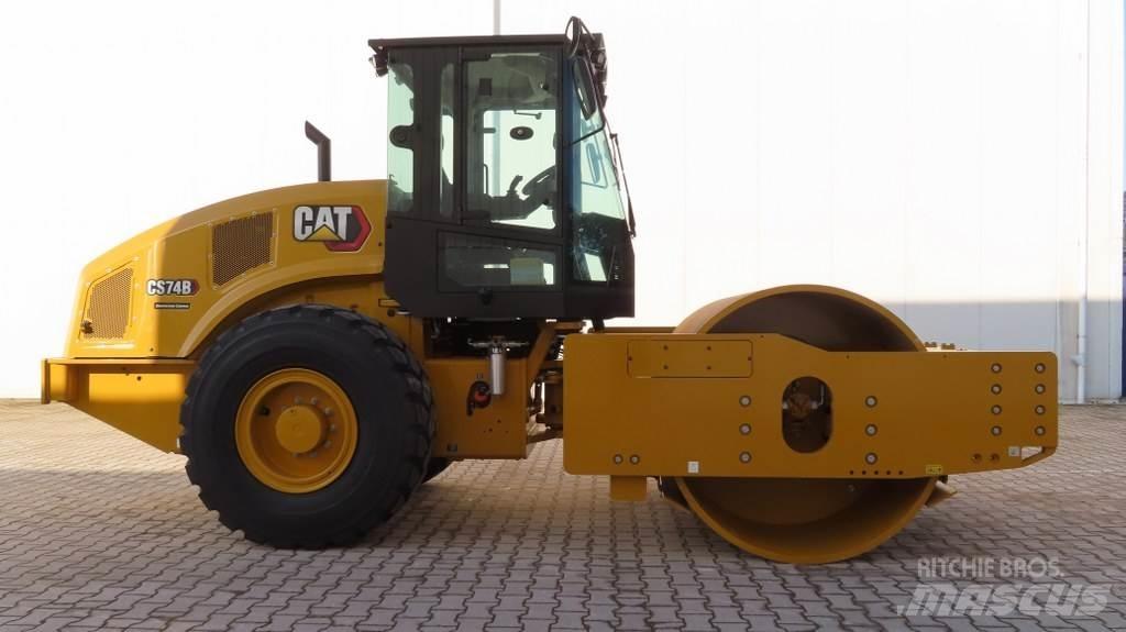 CAT CS 74 B 单轮压路机