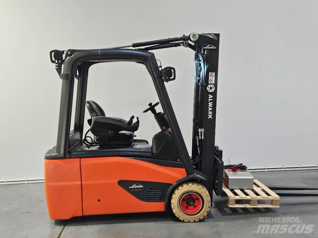 Linde E20L 电动叉车