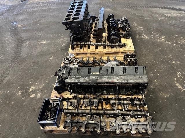 Cummins ISME420-30 发动机