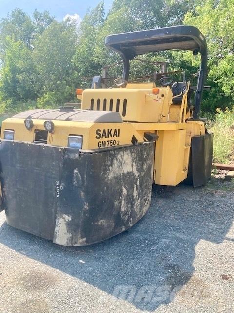 Sakai GW 750-2 沥青摊铺机