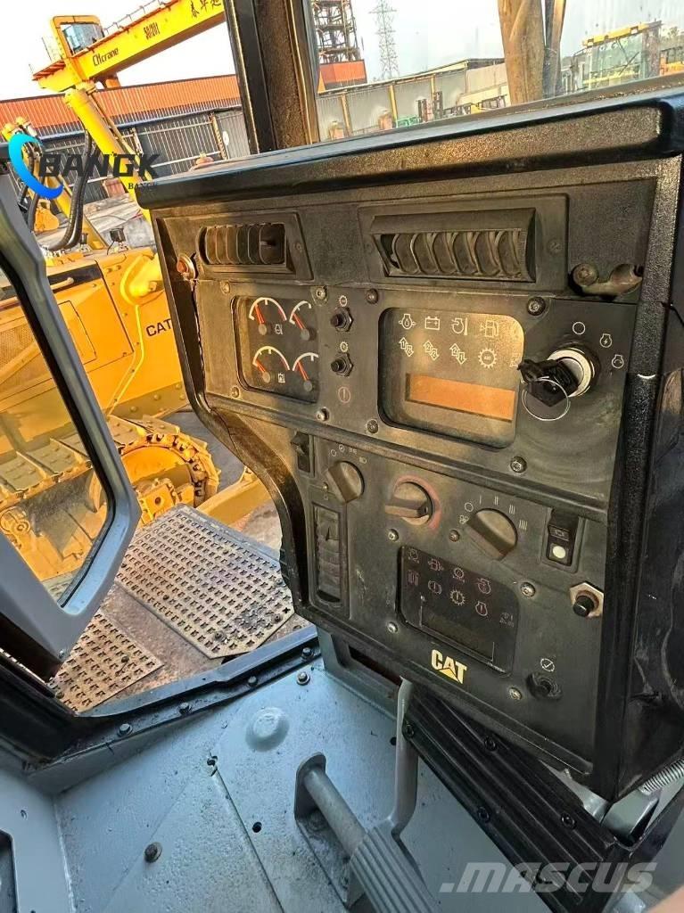 CAT D 6 R 履带式推土机