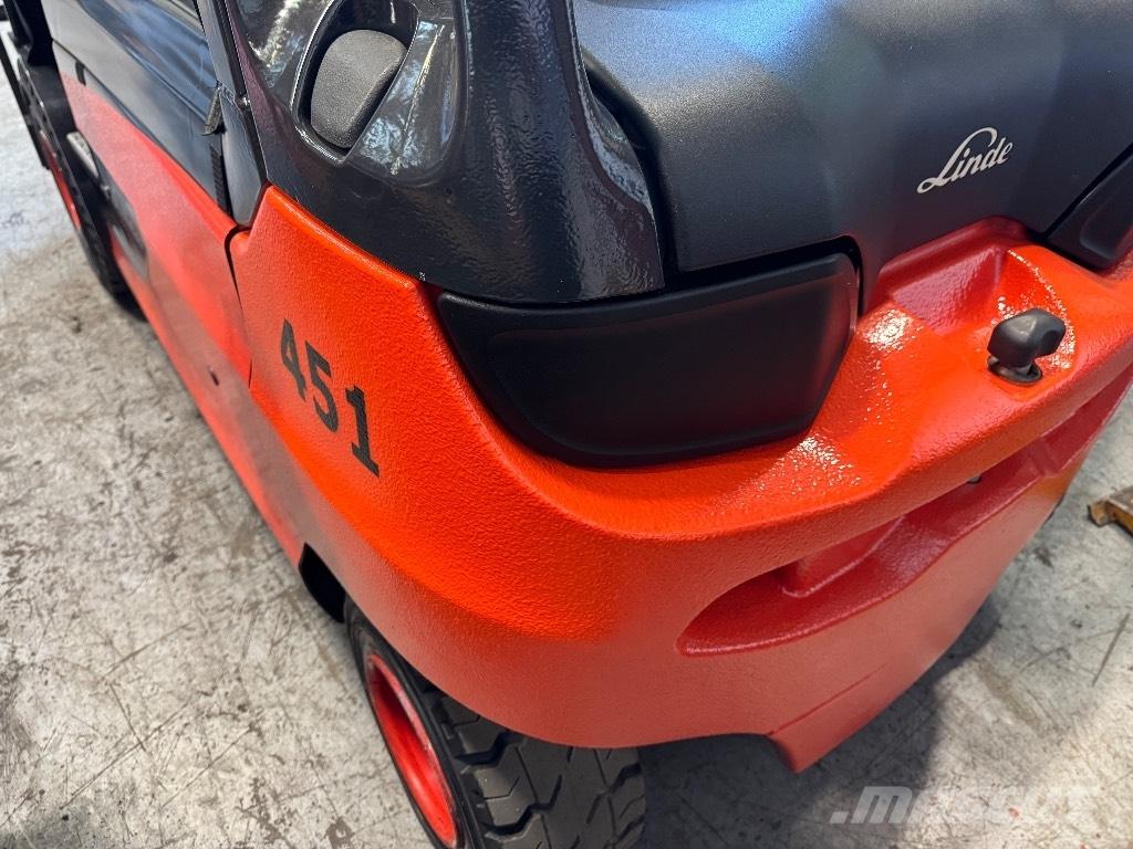 Linde E 30 电动叉车