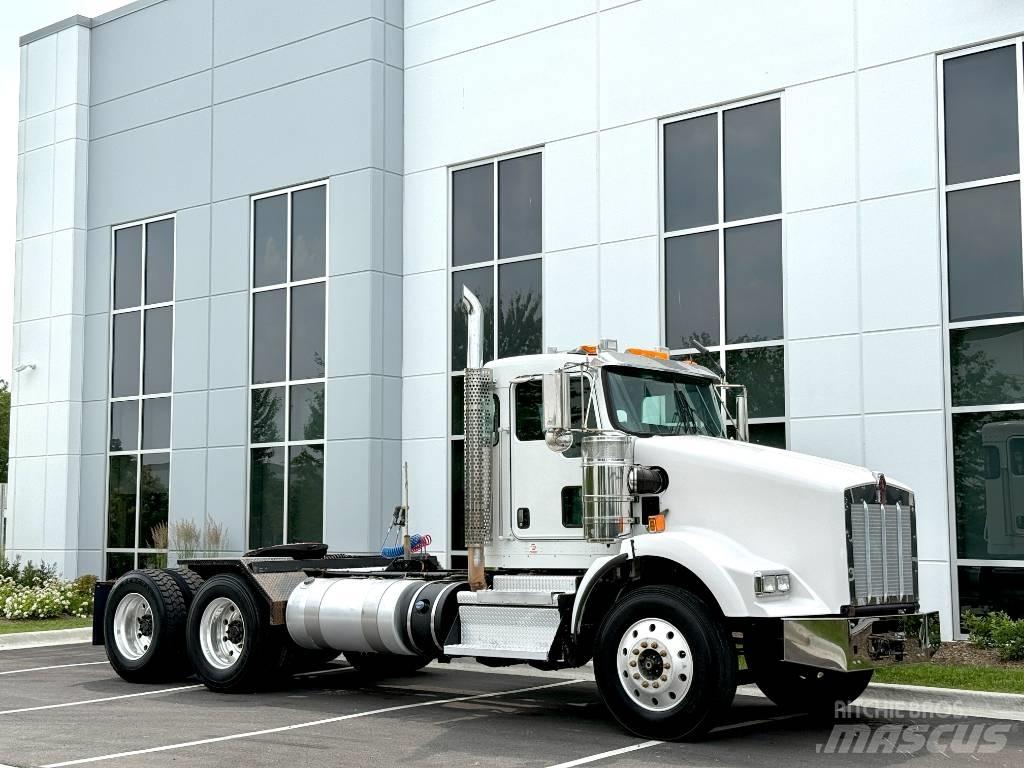 Kenworth T800 牵引车