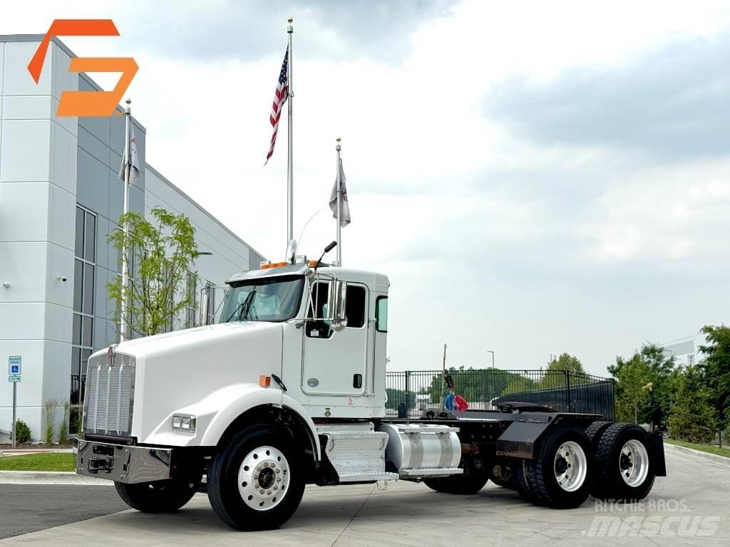 Kenworth T800 牵引车