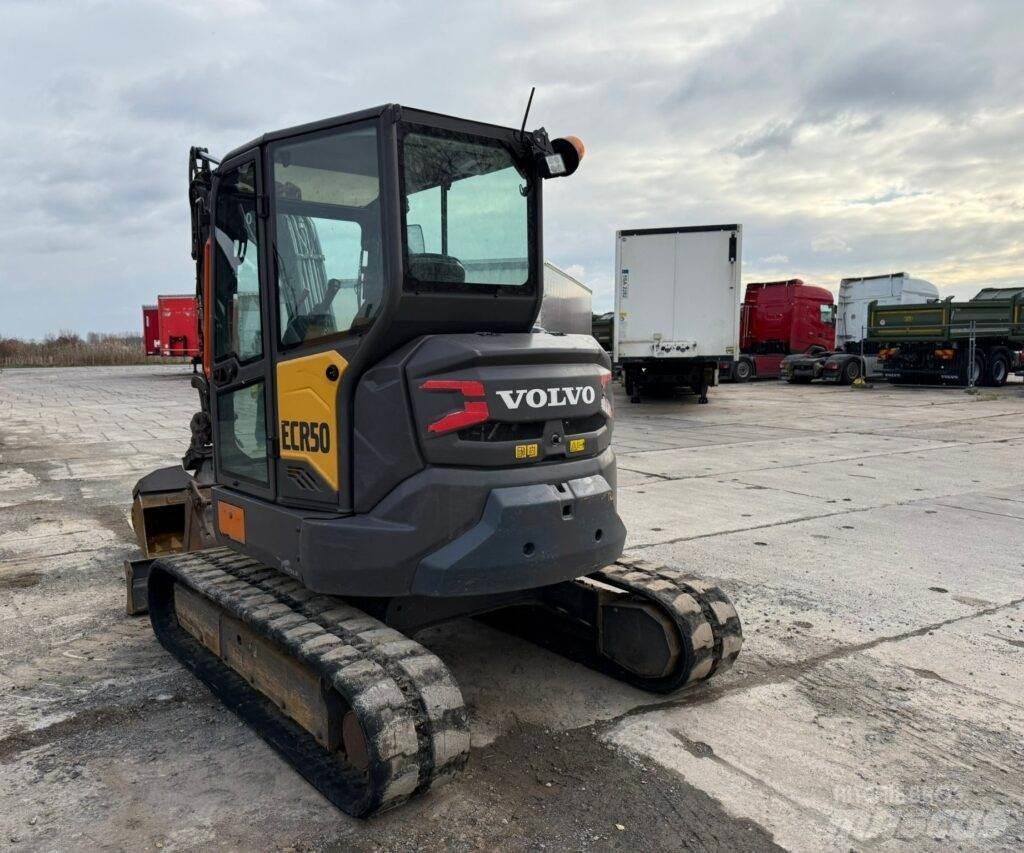Volvo ECR50F 小型挖掘机