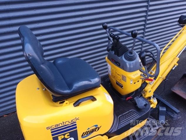 Komatsu PC 9 小型挖掘机