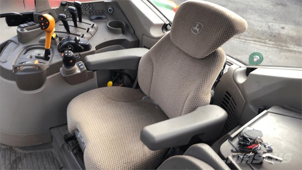 John Deere 6110M 拖拉机/农用车