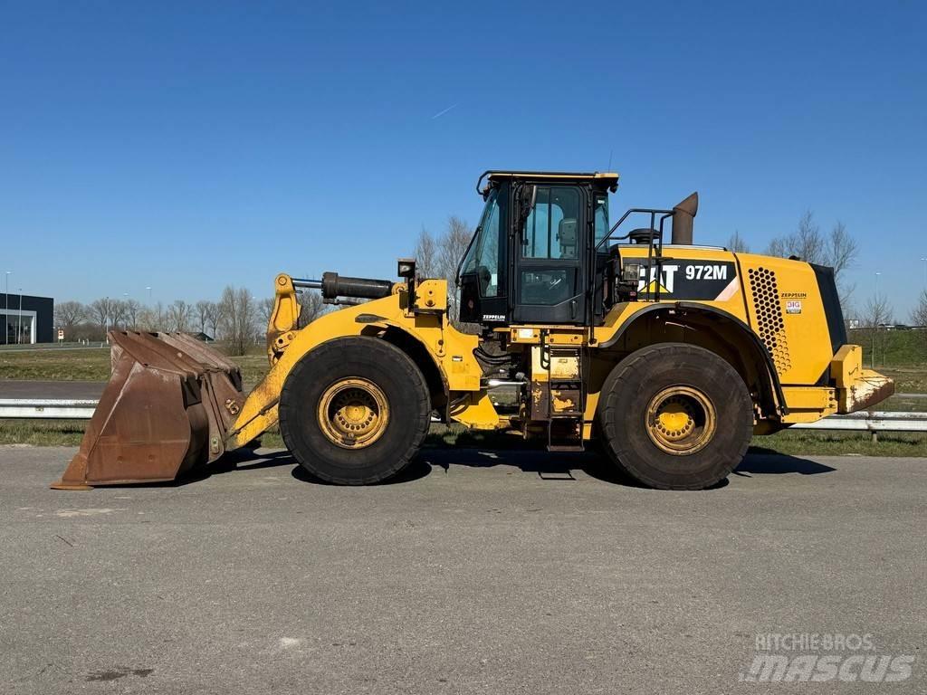 CAT 972M 轮式装载机