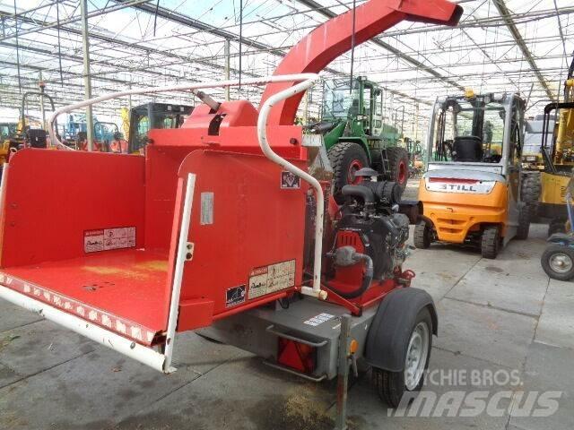 Vermeer BC600XL 木材削片机
