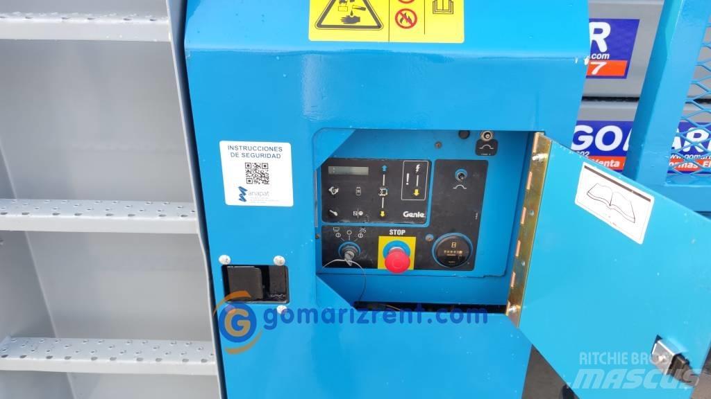 Genie GS 4390 RT 剪叉式升降机