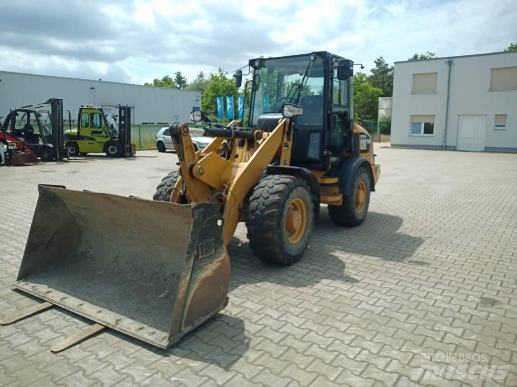 CAT 907 M 轮式装载机