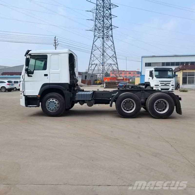 Howo 375 6x4 牵引车