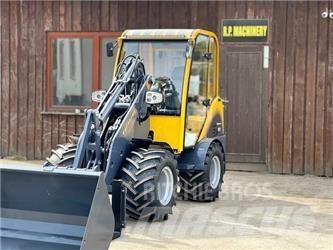 Eurotrac W12 轮式装载机