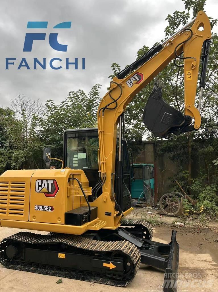 CAT 305.5E2 小型挖掘机
