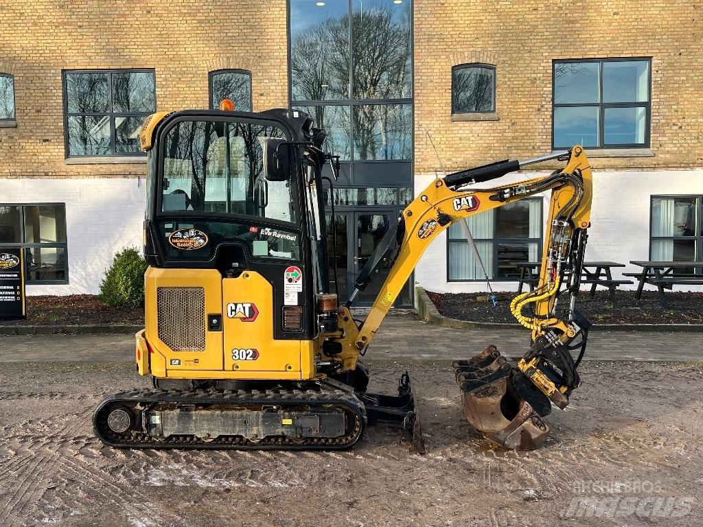 CAT 302 小型挖掘机