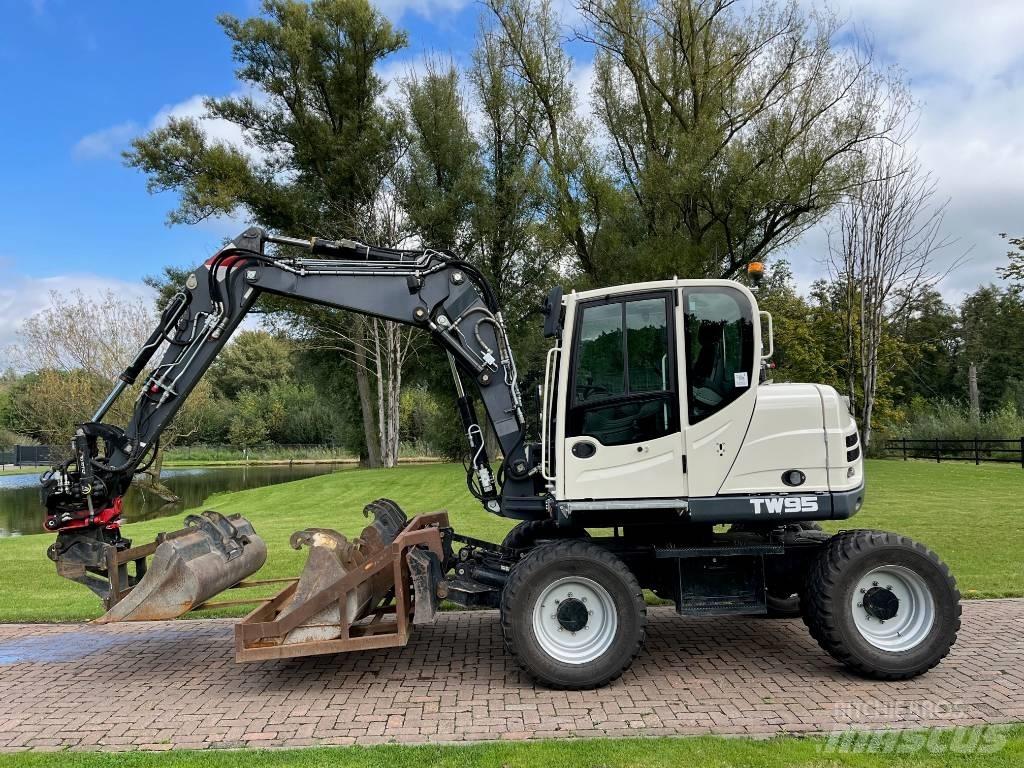 Terex Schaeff TW 95 中型挖掘机