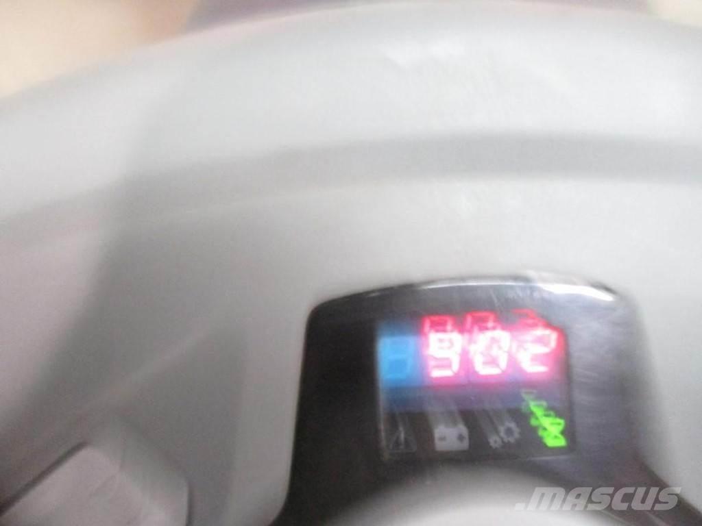 BT LWE 160 手摇升降机