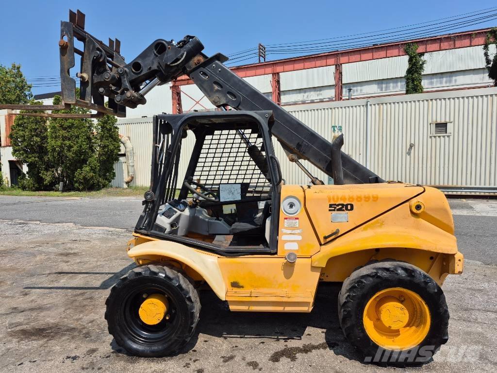 JCB 520 伸缩臂叉装车|叉装车