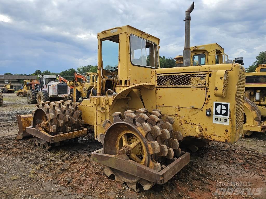 CAT 815 土壤压实机