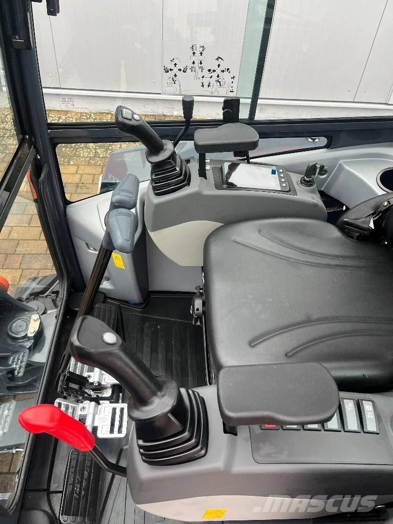 Atlas AC 25 UF 小型挖掘机