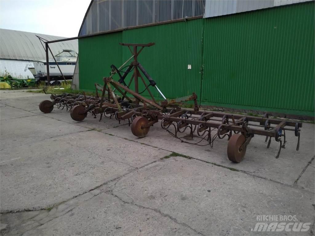 Agrostroj KON 800 手扶中耕机