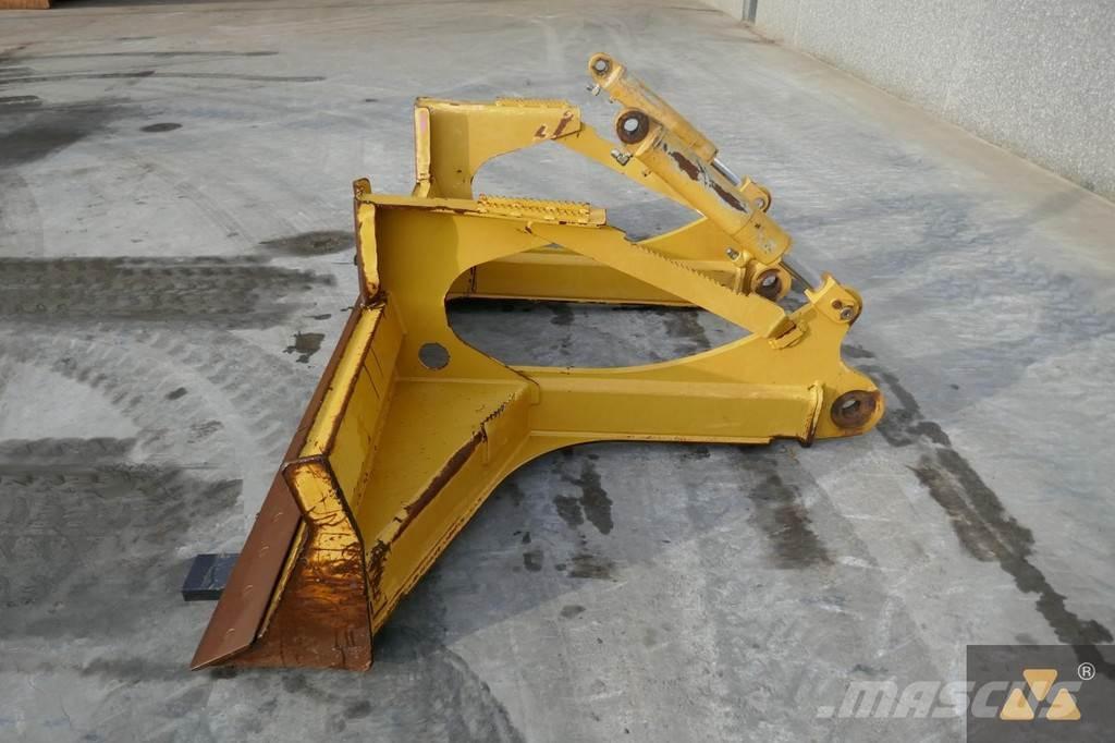 CAT Skidder blade 推铲