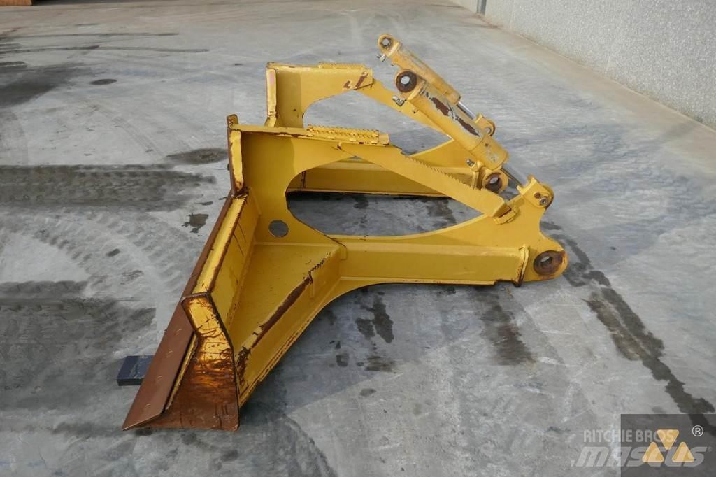 CAT Skidder blade 推铲
