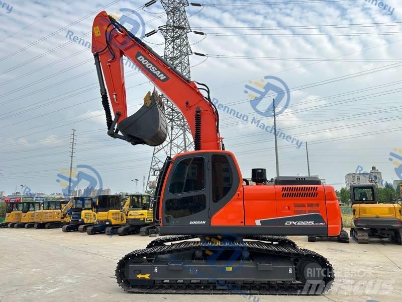 Doosan DX 225 LC-9C 履带挖掘机
