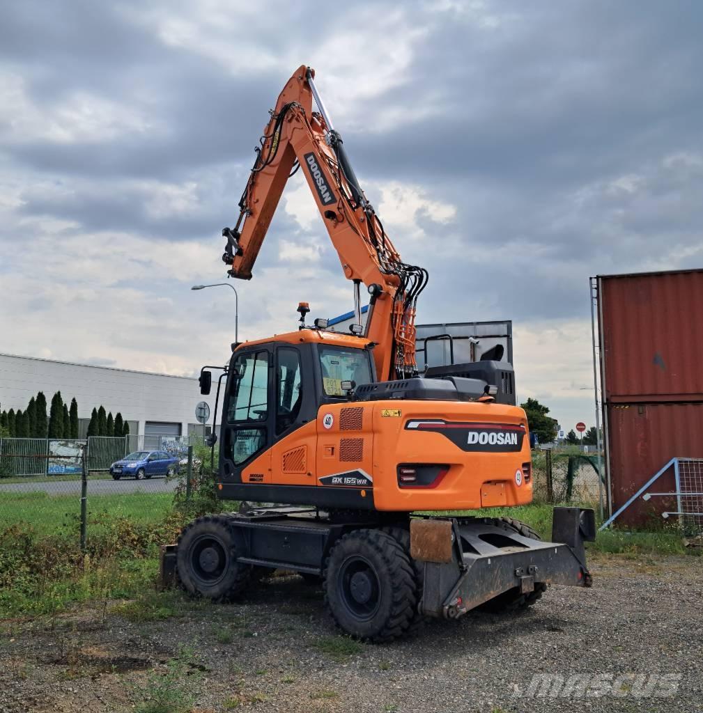 Doosan DX165WR-7 轮式挖掘机