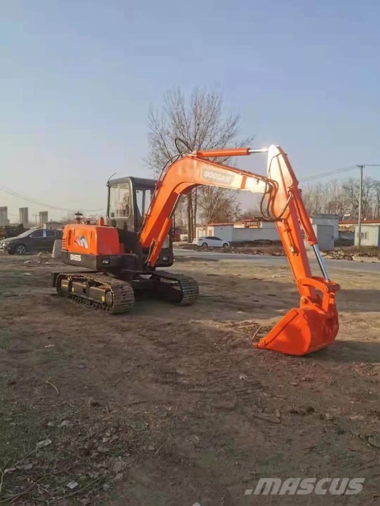 Doosan DH55 小型挖掘机