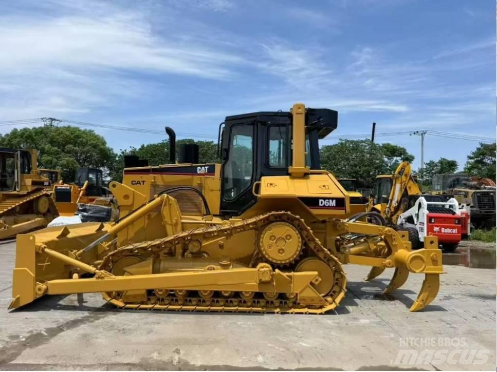 CAT D 6 M 履带式推土机