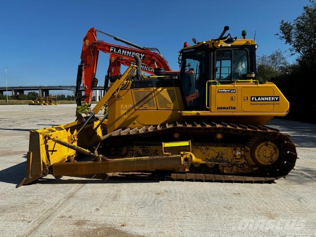 Komatsu D 65 PXi 履带式推土机