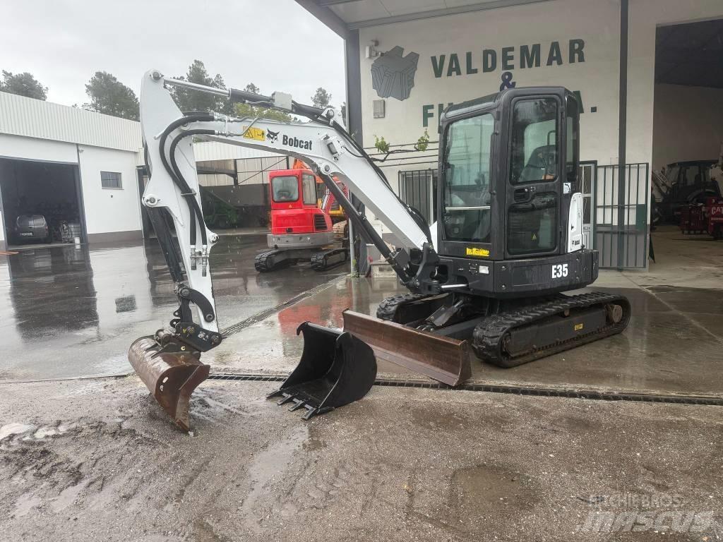 Bobcat E 35 小型挖掘机