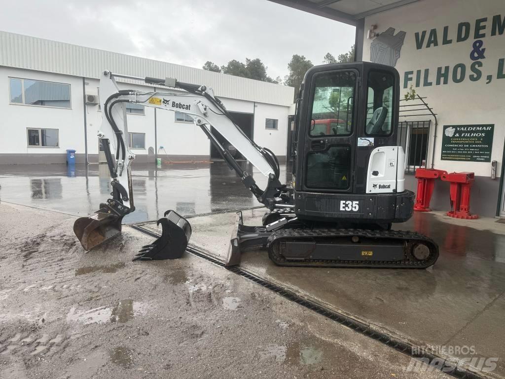 Bobcat E 35 小型挖掘机