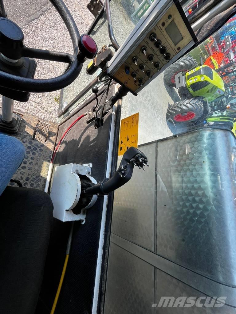  FINOTTO URAGANO 自走式喷雾机