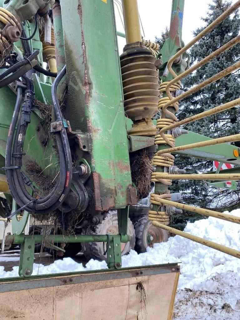 Krone Swadro 1400 犁耙和摊草机