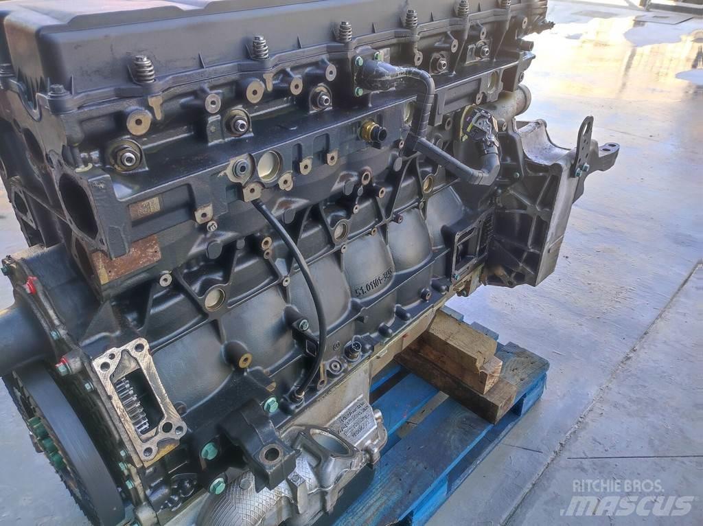 MAN D3876 540 hp 发动机