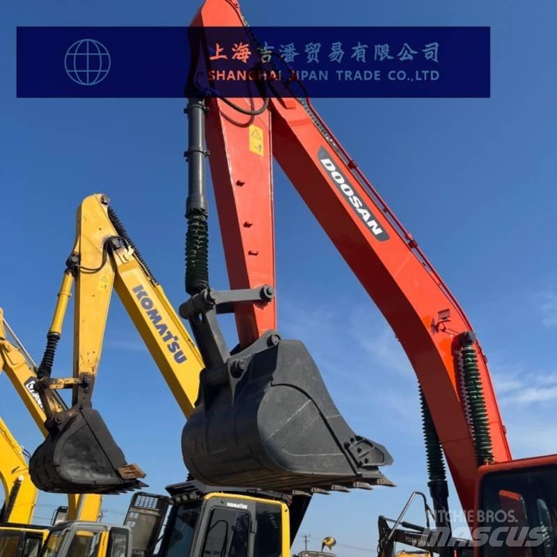 Doosan DX 300 履带挖掘机