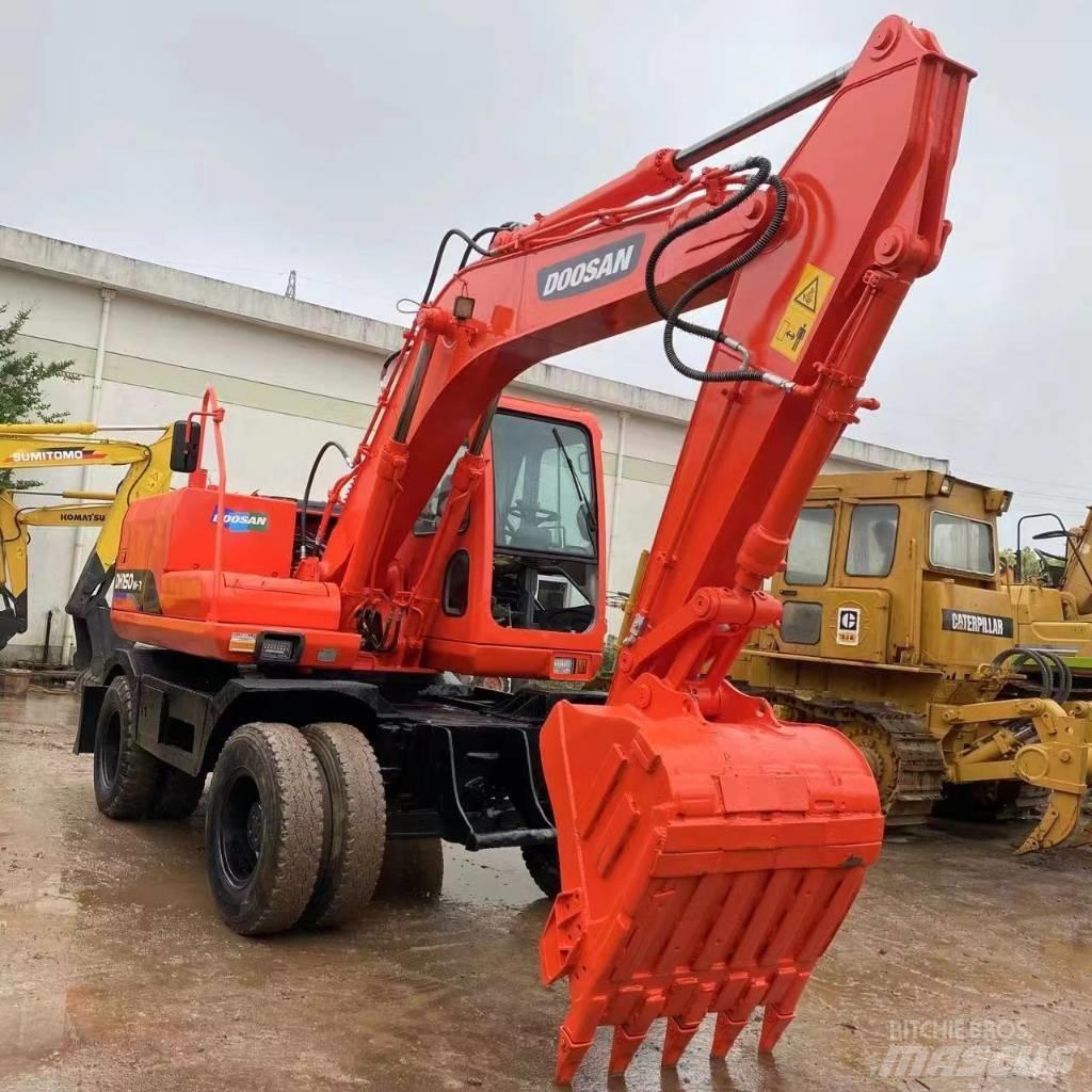 Doosan DH 150 W-7 轮式挖掘机